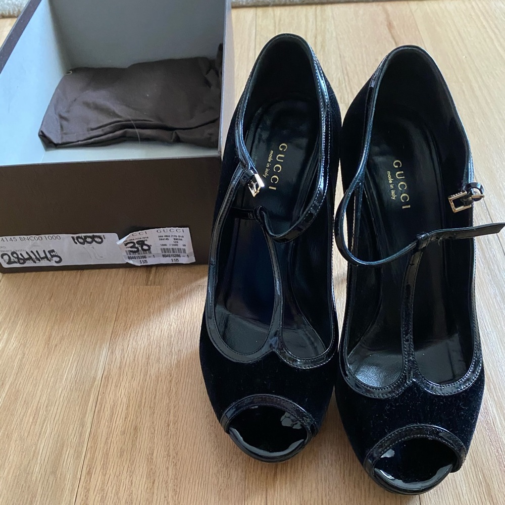 Gucci MaryJane Heels Size 38